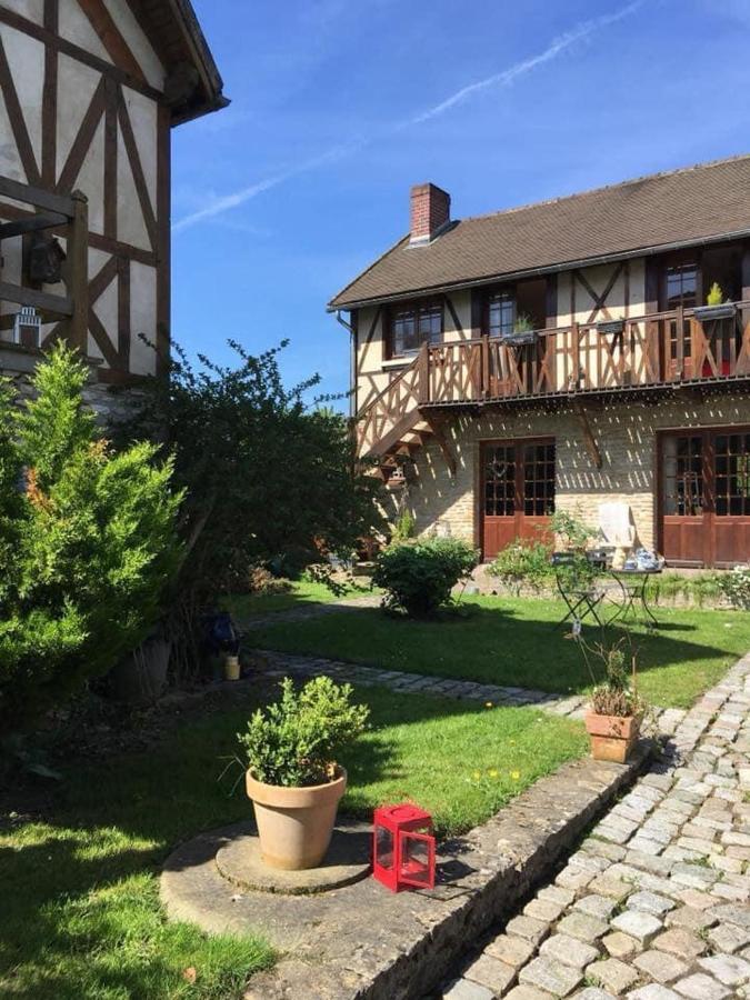 Au Fil De L'Eau & Gite "Le Jardin Du Moulin" Fourges Екстер'єр фото